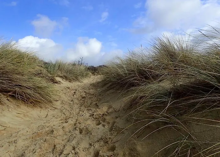 Hébergement de vacances Les Oyats   à 400 M De La *