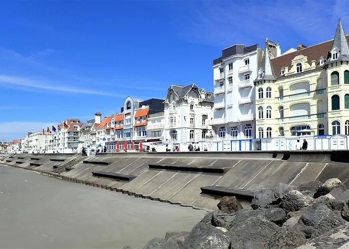 Les Oyats   à 400 M De La * Équihen-Plage