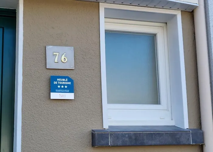 Les Oyats   à 400 M De La *