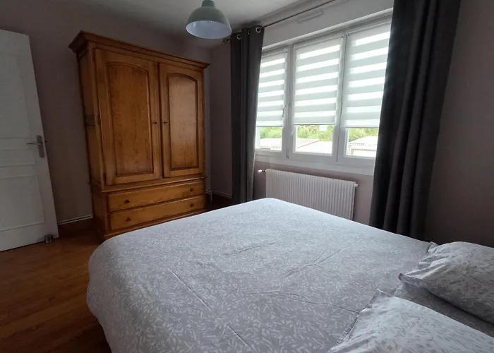 Les Oyats   à 400 M De La