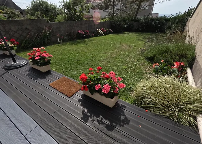 Hébergement de vacances Les Oyats   à 400 M De La *